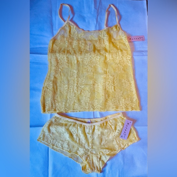 SATORI INTIMATES SET of 1 lace Panties: Medium size, 1 lace Camisole: Large size - Picture 1 of 6
